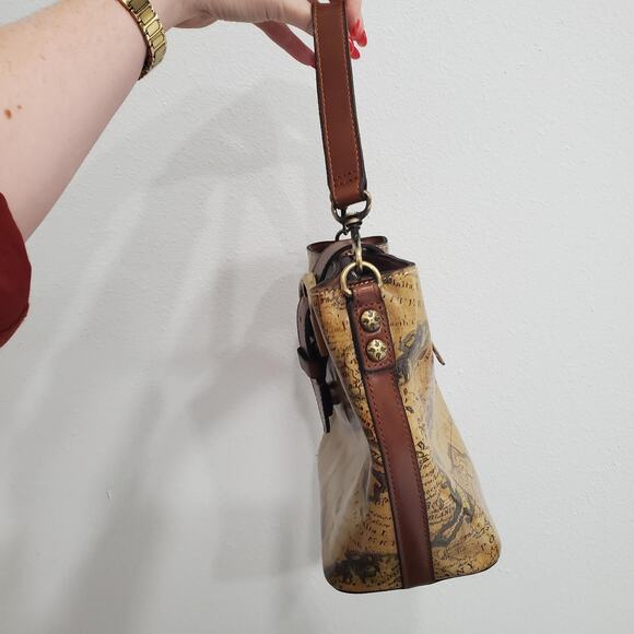 Patricia Nash Whimsy Pirate Fairy Bag Brown Map Print Leather Shoulder Bag Purse - Picture 5 of 14